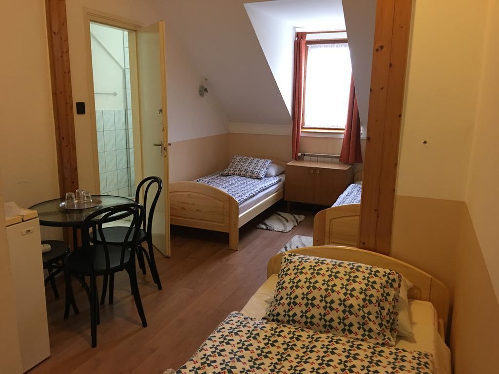 Termal Vendeghaz Bed & Breakfast Veresegyhaz Ngoại thất bức ảnh